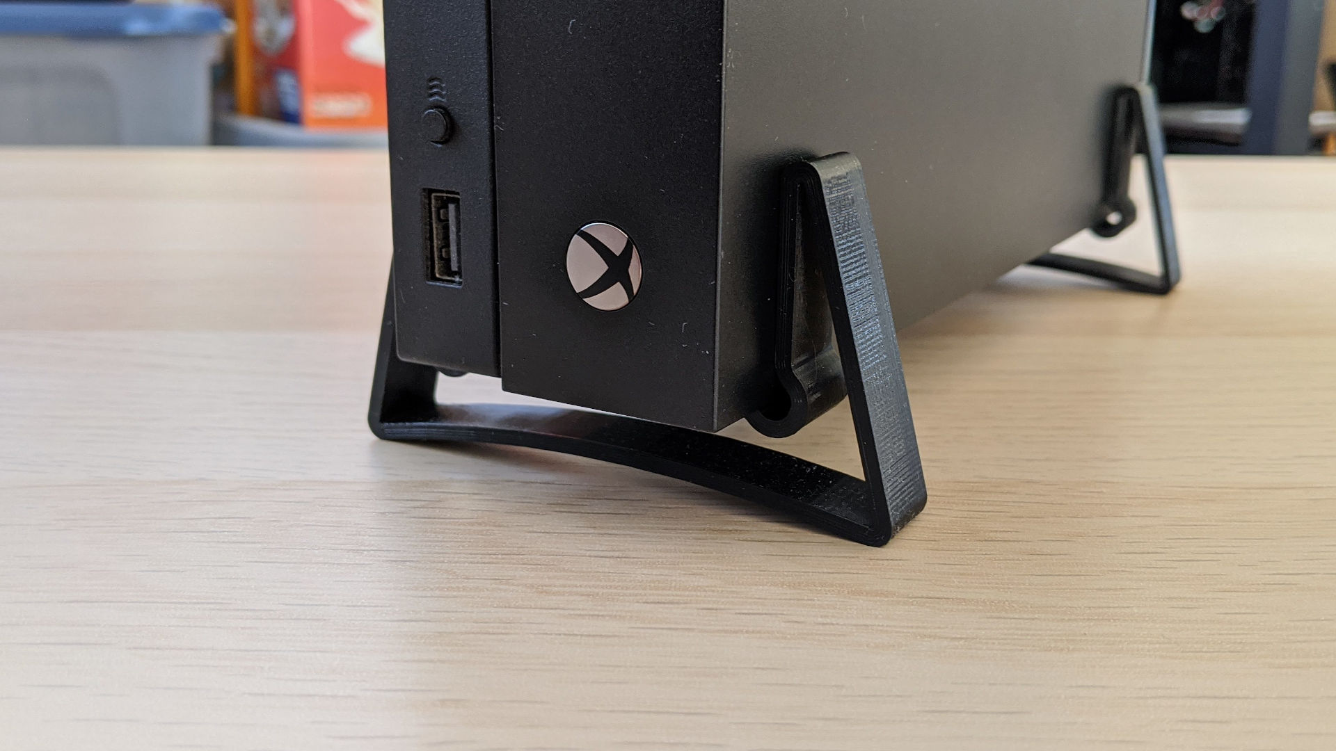 best way to stand xbox one